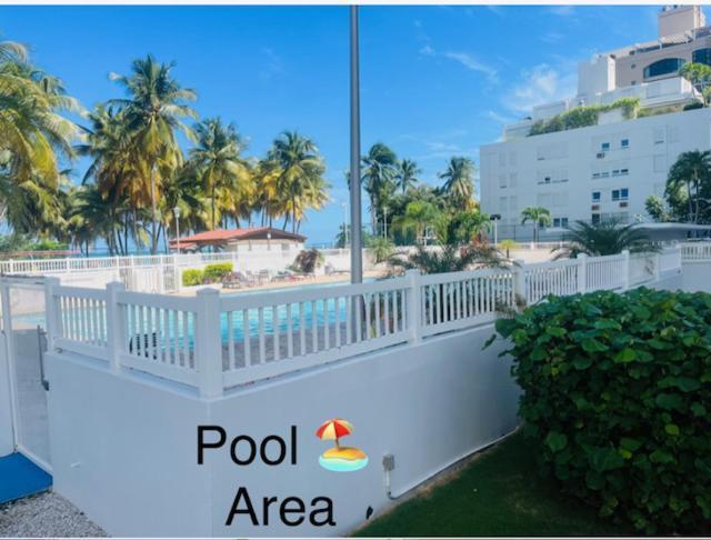 Isla Verde Frente A La Playa Y Piscina, Centrico Y Accesible San Juan Eksteriør bilde